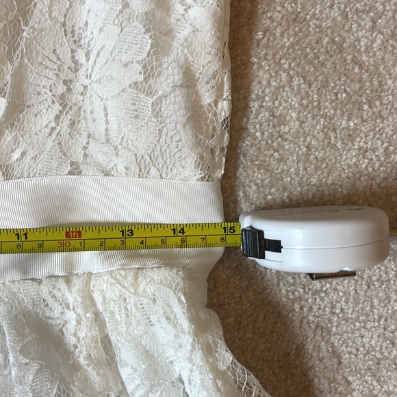 Beautiful, white lace dress, altered state, size medium - Picture 7 of 10